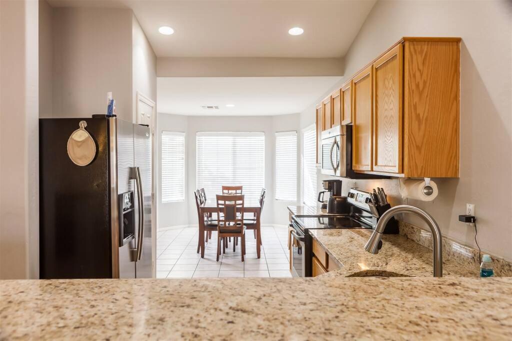 Cozy House Near Stadium With Pool Heater, Bbq Avondale Exterior photo
